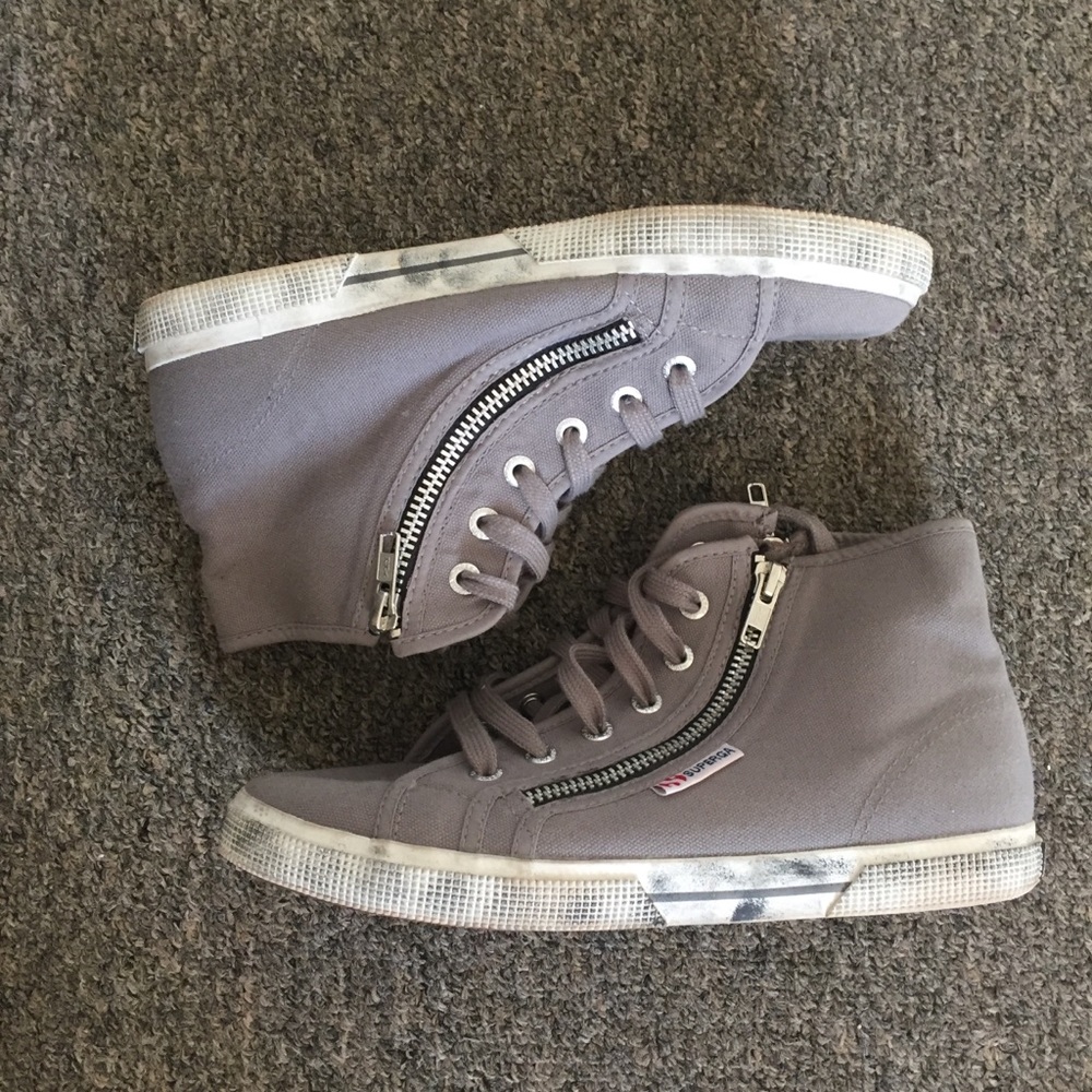 High-Top Gray Supergas
